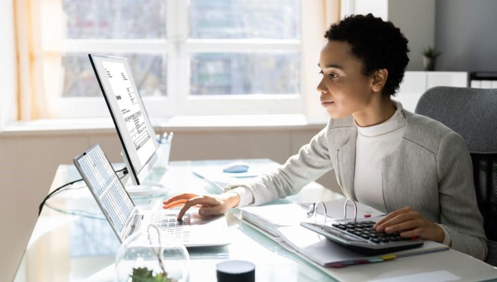 7 Steps to Build an Outstanding Social Media Marketing Strategy (DIY style!)